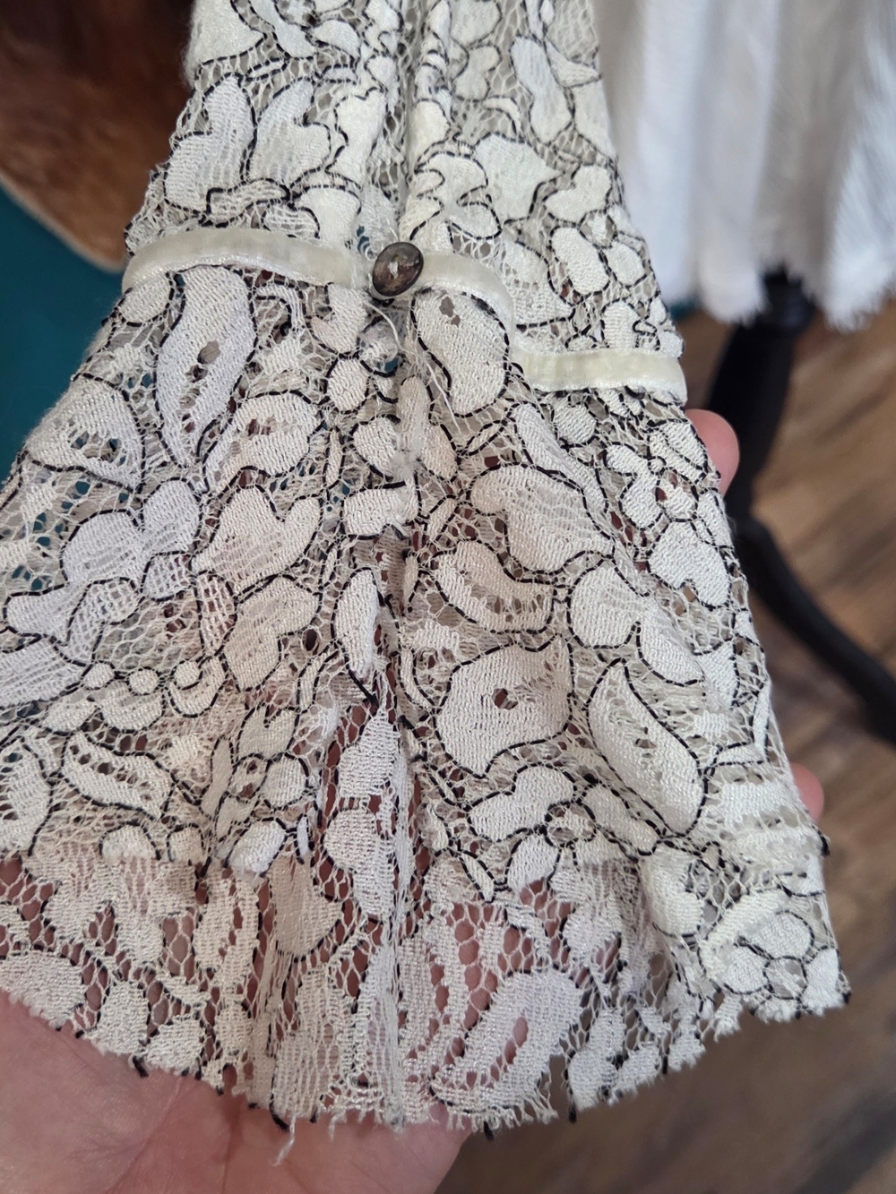 By Together White Lace Tunic Top - Picture 5 of 10